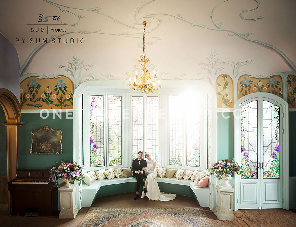 Korean Wedding Photos: Indoor Set (NEW) by SUM Studio on OneThreeOneFour 3
