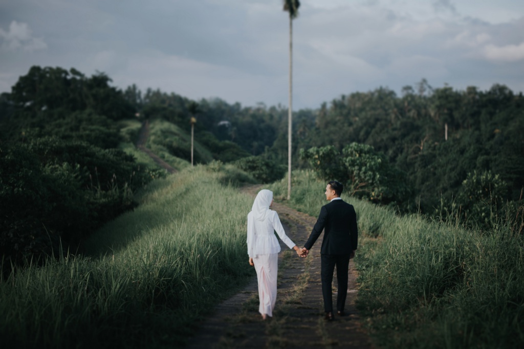 Bali Honeymoon Photoshoot For Singapore Malay Couple by Cahya  on OneThreeOneFour 1
