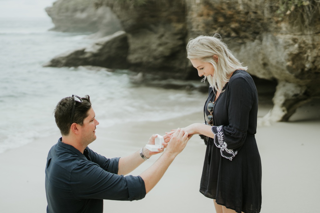 Bali Surprise Proposal At Nusa Lembongan Devil's Tear And Dream Beach by Agus  on OneThreeOneFour 4