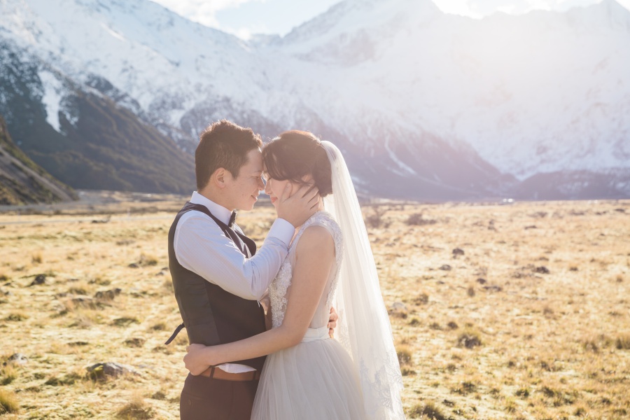 New Zealand Lake Tekapo, Lake Pukaki and Arrowtown Pre-Wedding Photoshoot by Fei on OneThreeOneFour 10