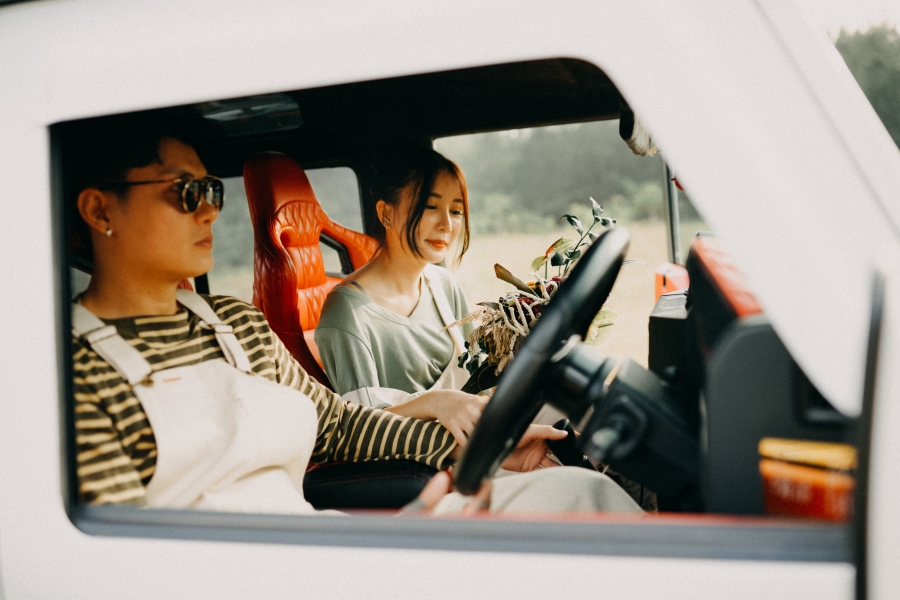 Singapore Pre-Wedding Photoshoot At Coney Island  by Charles on OneThreeOneFour 4