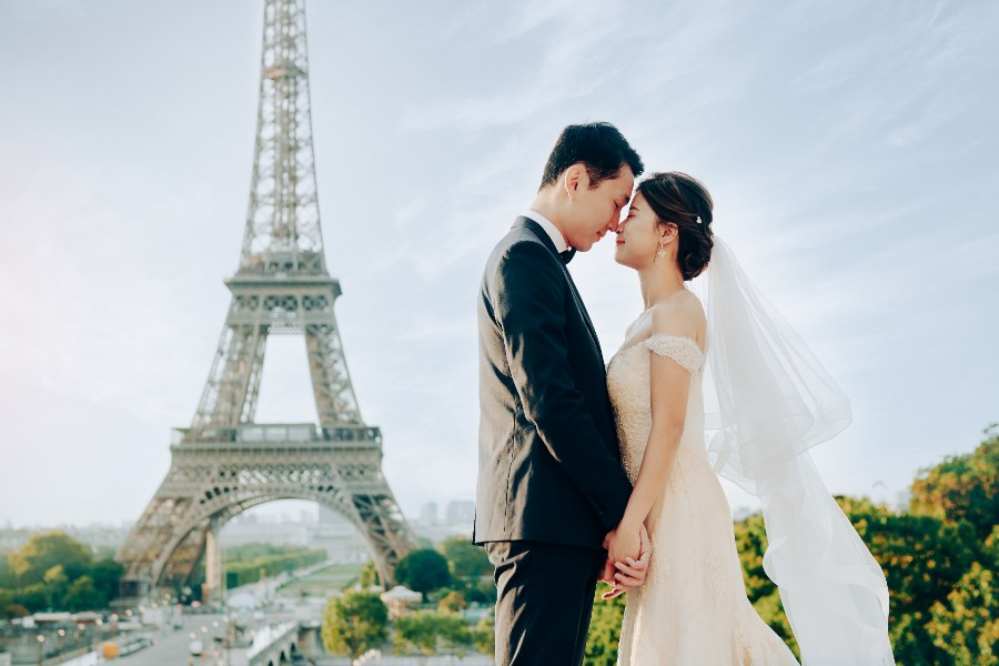 Paris Eiffel Tower and Tuileries Garden Prewedding Photoshoot in France  by Arnel on OneThreeOneFour 6