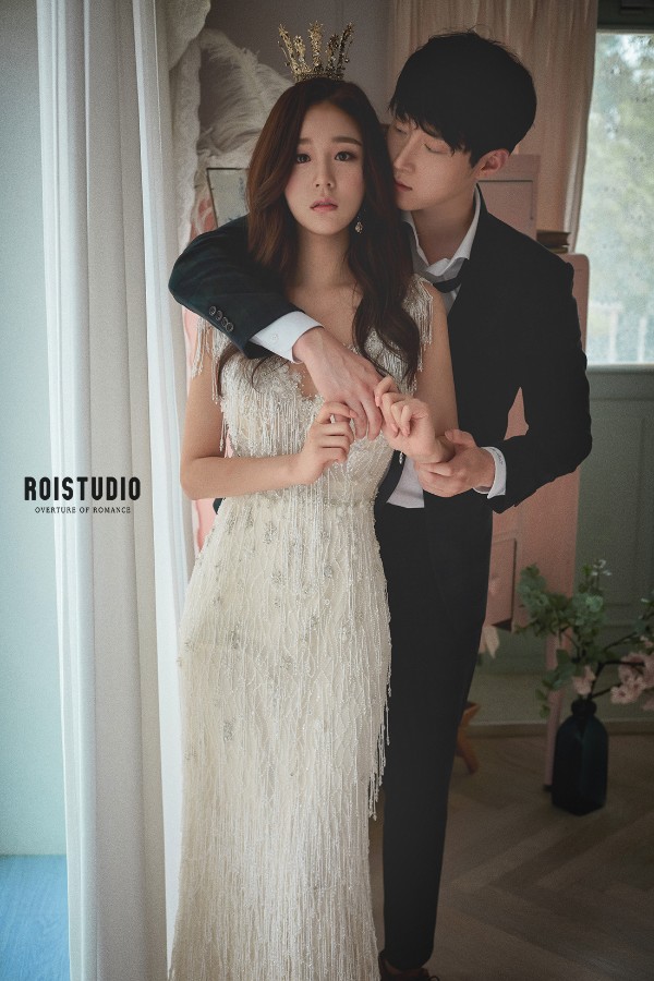 ROI Studio: Jeju Island Pre-Wedding Photography Studio by Roi on OneThreeOneFour 6