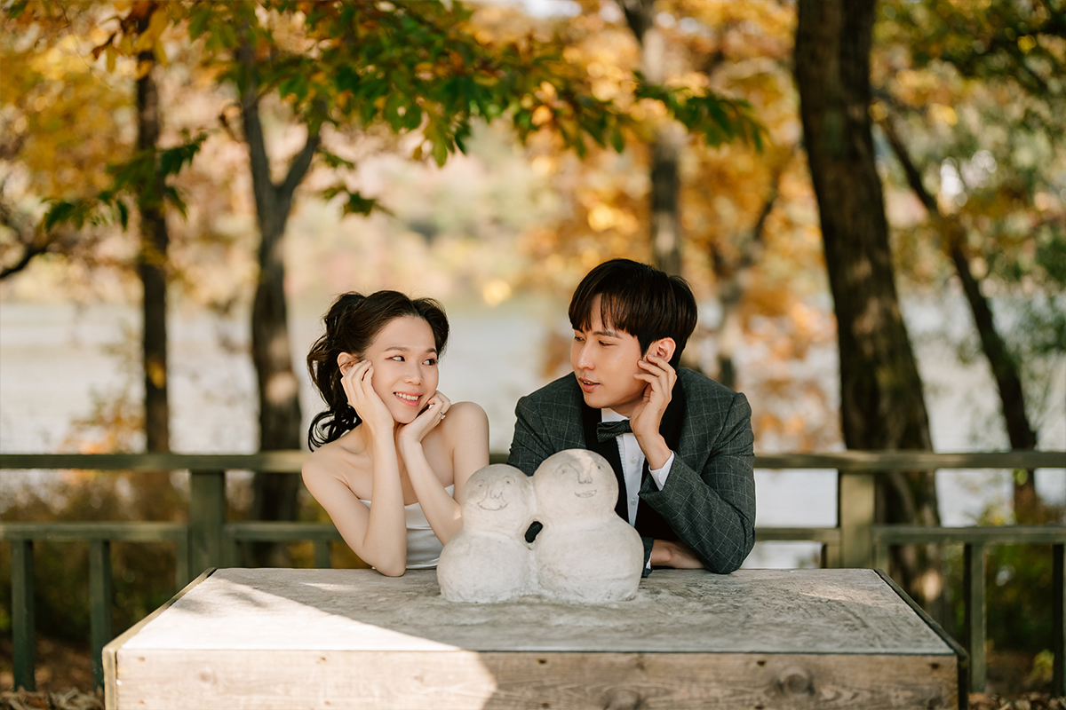 Korea Nami Island Romantic Autumn Pre-Wedding Photoshoot by Jungyeol on OneThreeOneFour 16