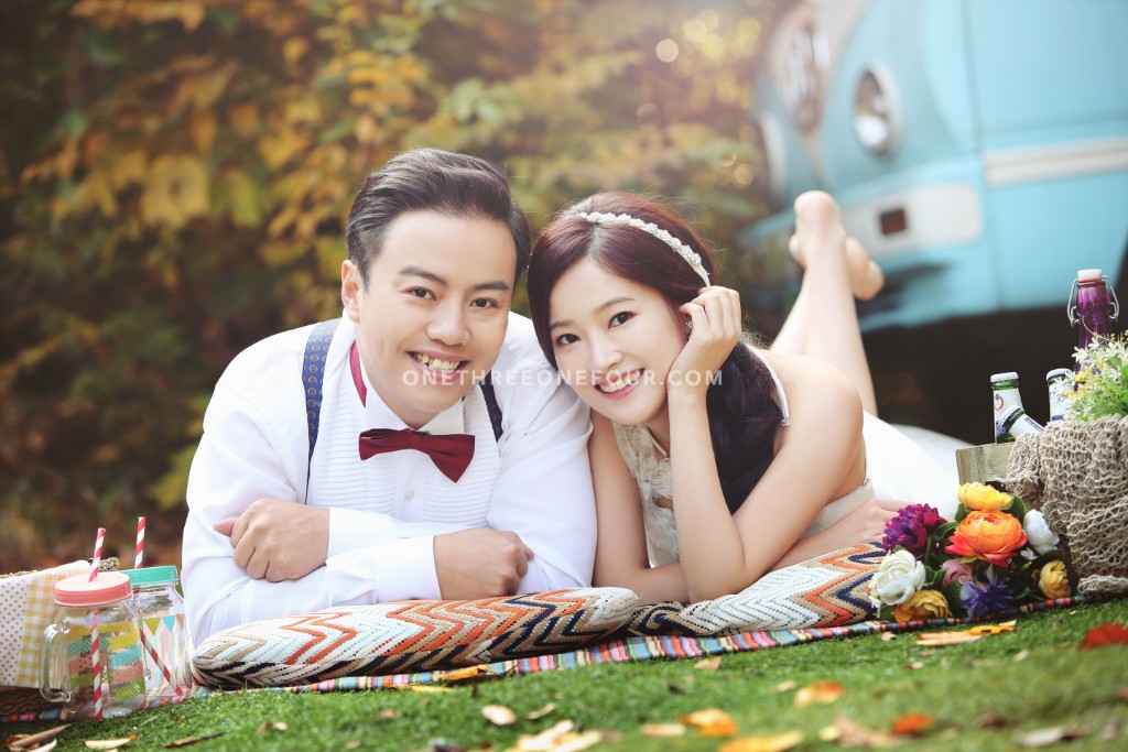 Studio Bong Korea Autumn Outdoor Pre-Wedding Photography - Past Clients by Bong Studio on OneThreeOneFour 17
