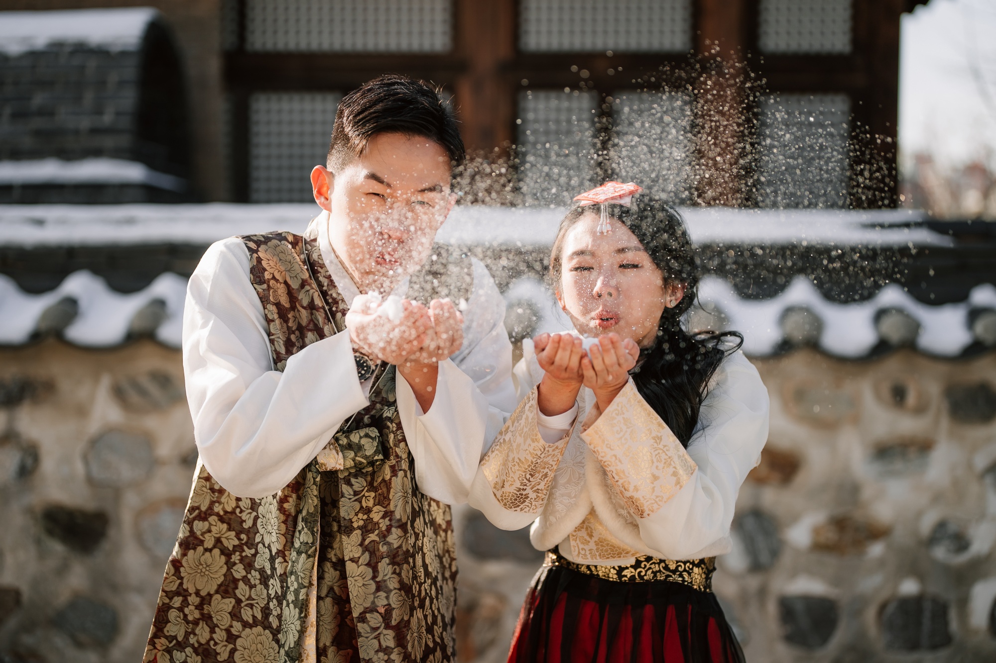 Whispers of Love in Seoul's Winter Wonderland: Snowy Pre-Wedding Extravaganza by Jungyeol on OneThreeOneFour 22