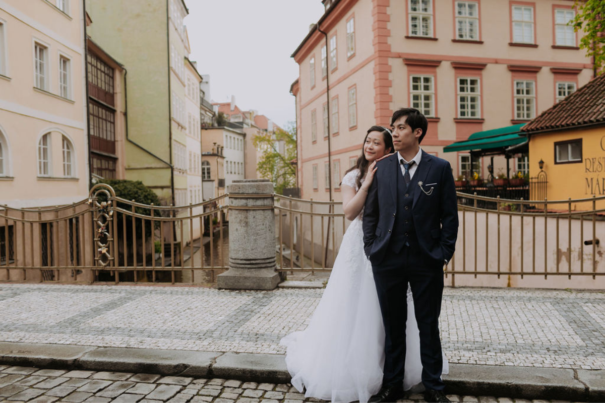 Prague prewedding photoshoot at Astronomical Clock, Old Town Square, Charles Bridge And Petrin Park by Nika on OneThreeOneFour 13