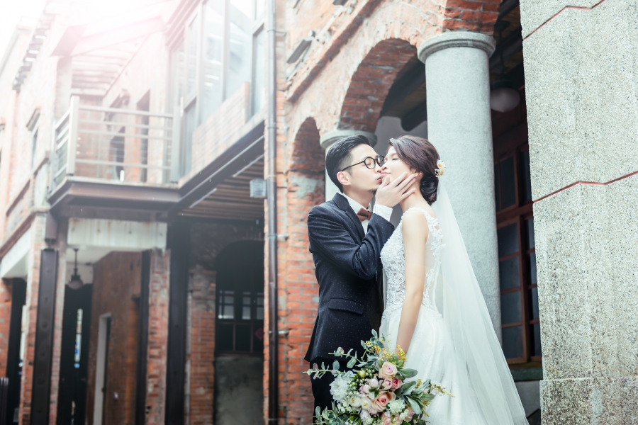 Taiwan Prewedding Photoshoot: Cafe, Bopiliao Historical Block and Ximenting  by Doukou on OneThreeOneFour 11