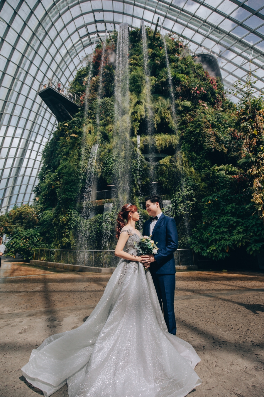 Singapore Pre-Wedding Photoshoot At Gardens By The Bay - Flower Dome, Lower Peirce Reservoir And Night Photoshoot At MBS by Cheng on OneThreeOneFour 0