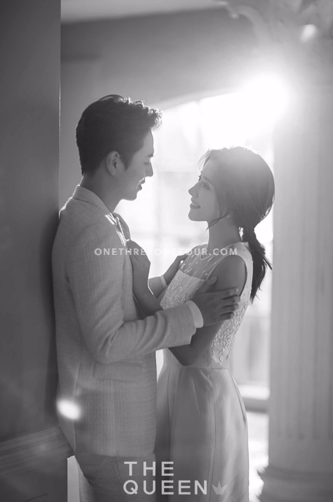 The Queen | Korean Pre-wedding Photography by RaRi Studio on OneThreeOneFour 24