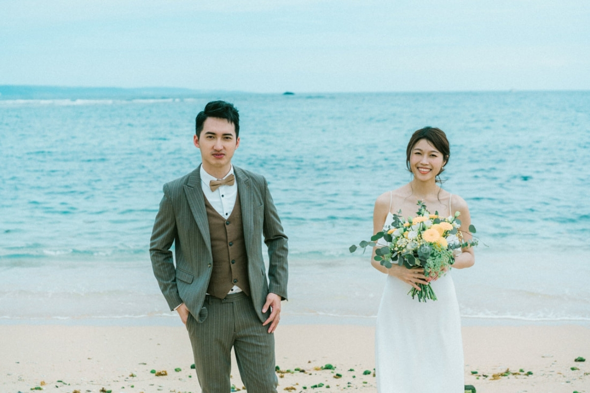 Taiwan Pre-Wedding Photoshoot Cafe Pier Lighthouse Countryside Street Beach by  on OneThreeOneFour 14