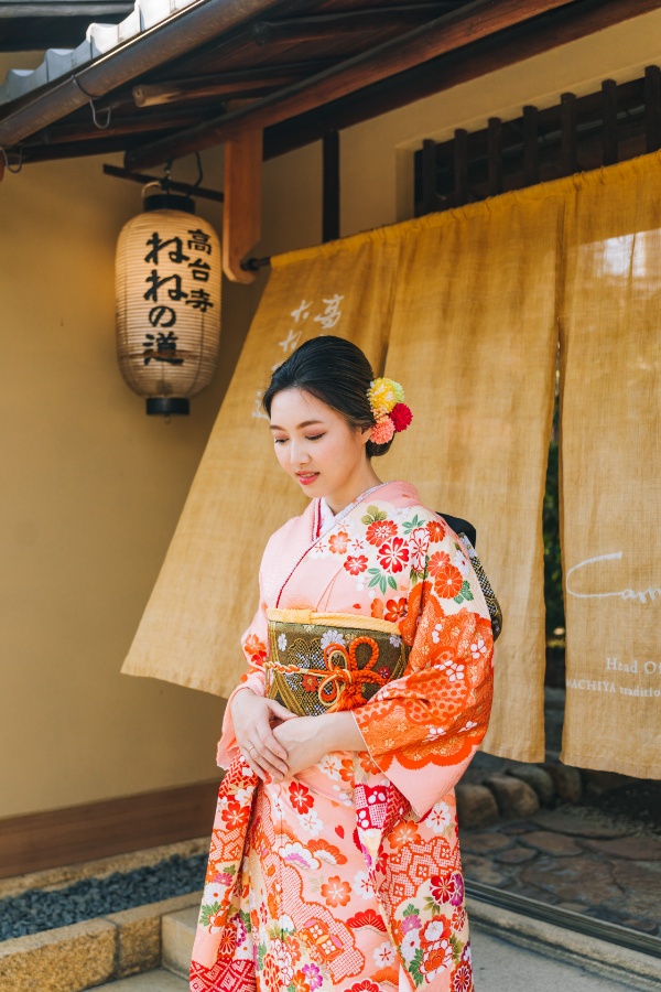 Kyoto Kimono Prewedding Photoshoot Higashiyama District Japan by Shu Hao on OneThreeOneFour 41