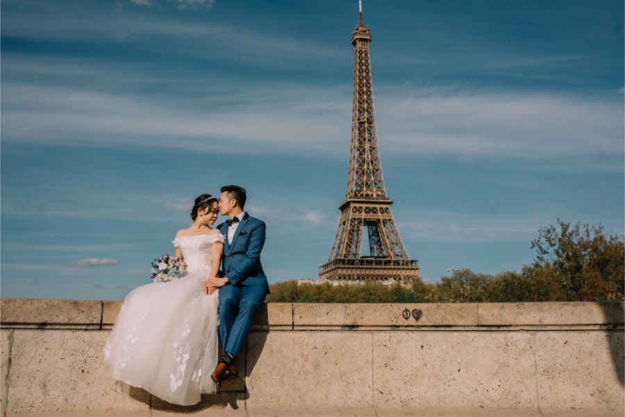 Paris Eiffel Tower and the Louvre Prewedding Photoshoot in France by Vin on OneThreeOneFour 21
