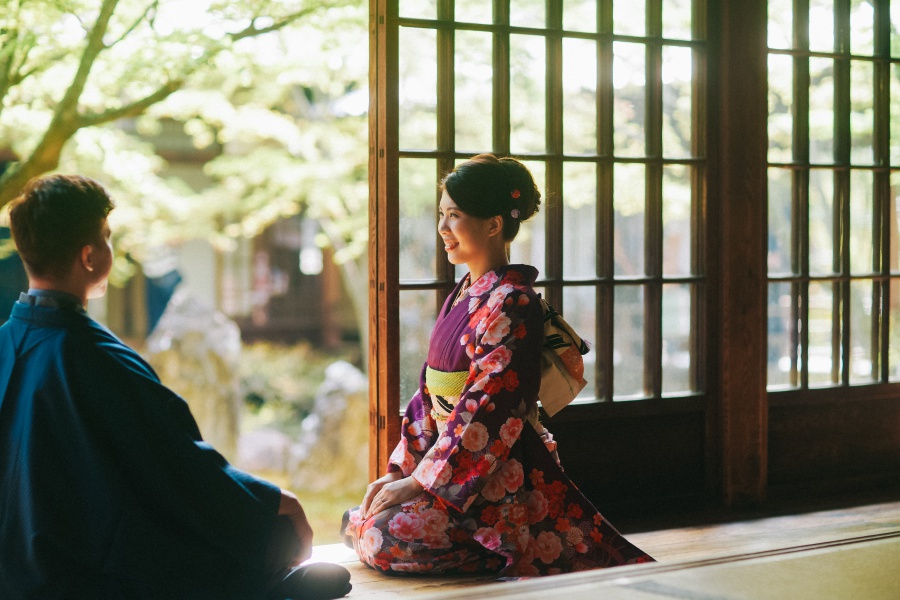 Japan Kyoto Pre-Wedding Photoshoot At Gion District And Nara Deer Park  by Kinosaki  on OneThreeOneFour 14