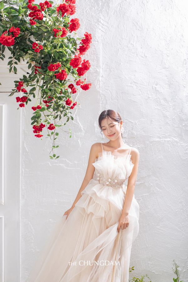 [Latest] Chungdam Studio 2023 Korean Pre-Wedding Photoshoot by Chungdam Studio on OneThreeOneFour 14