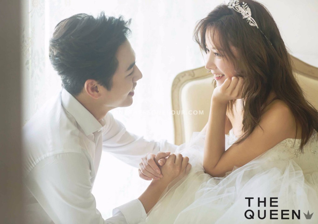 The Queen | Korean Pre-wedding Photography by RaRi Studio on OneThreeOneFour 8