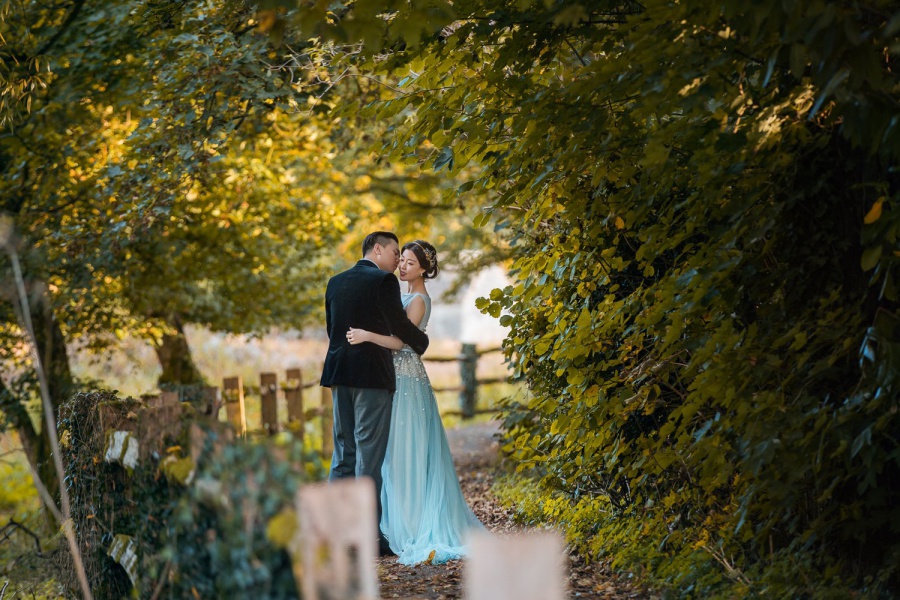 London Pre-Wedding Photoshoot At Cotswold And Oxford University  by Dom  on OneThreeOneFour 6