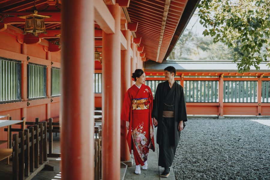 B&K: Pre-wedding with Mt Fuji and traditional Japanese house in kimonos by Ghita on OneThreeOneFour 4