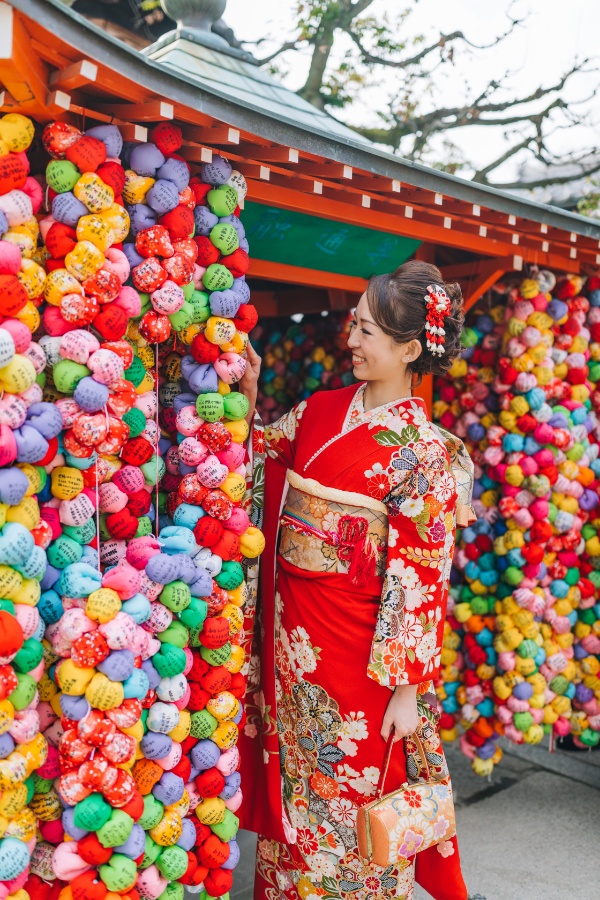 Japan Kyoto Autumn Higashiyama Kimono Prewedding Photoshoot by Shu Hao on OneThreeOneFour 48