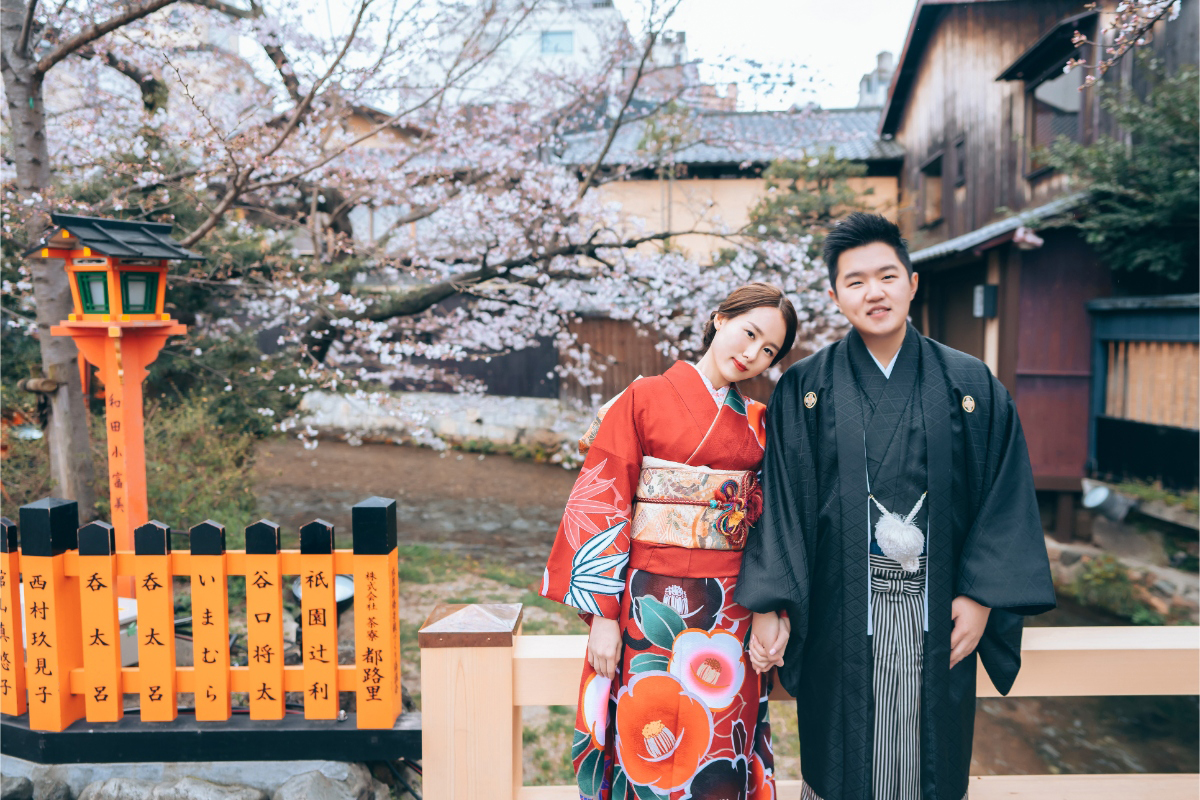 穿著日本傳統和服在日本京都櫻花季的婚紗拍攝 by Kinosaki on OneThreeOneFour 1