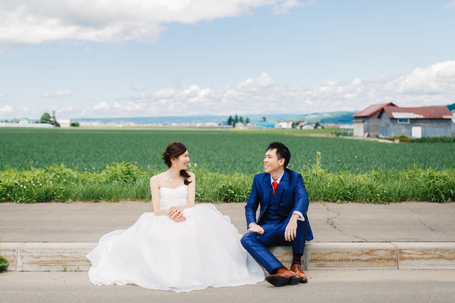 Hokkaido Lavender Pre-Wedding Photography at Roller Coaster Road and Lavender Park by Kouta on OneThreeOneFour 3