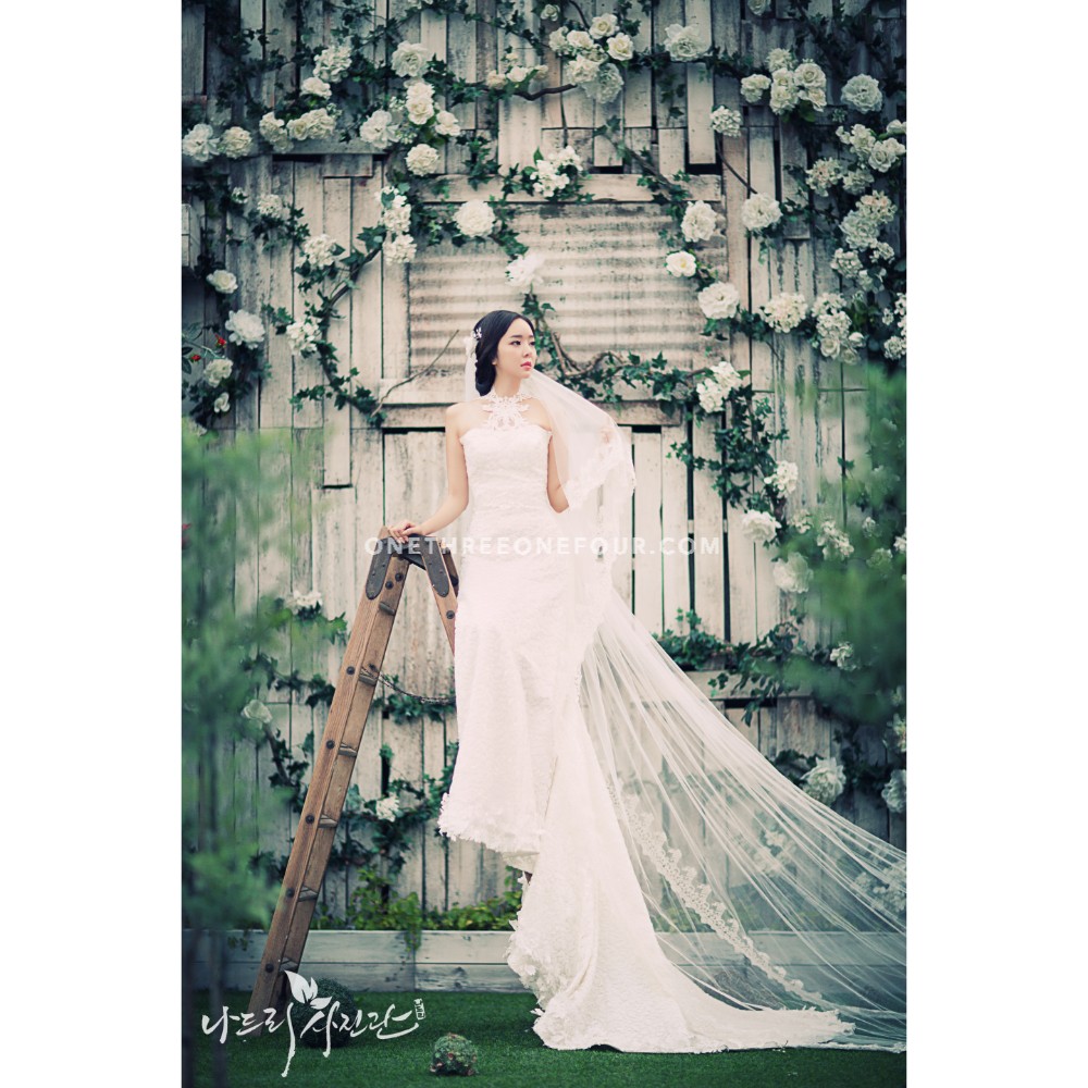 Korean Studio Pre-Wedding Photography: Studio by Nadri Studio on OneThreeOneFour 37