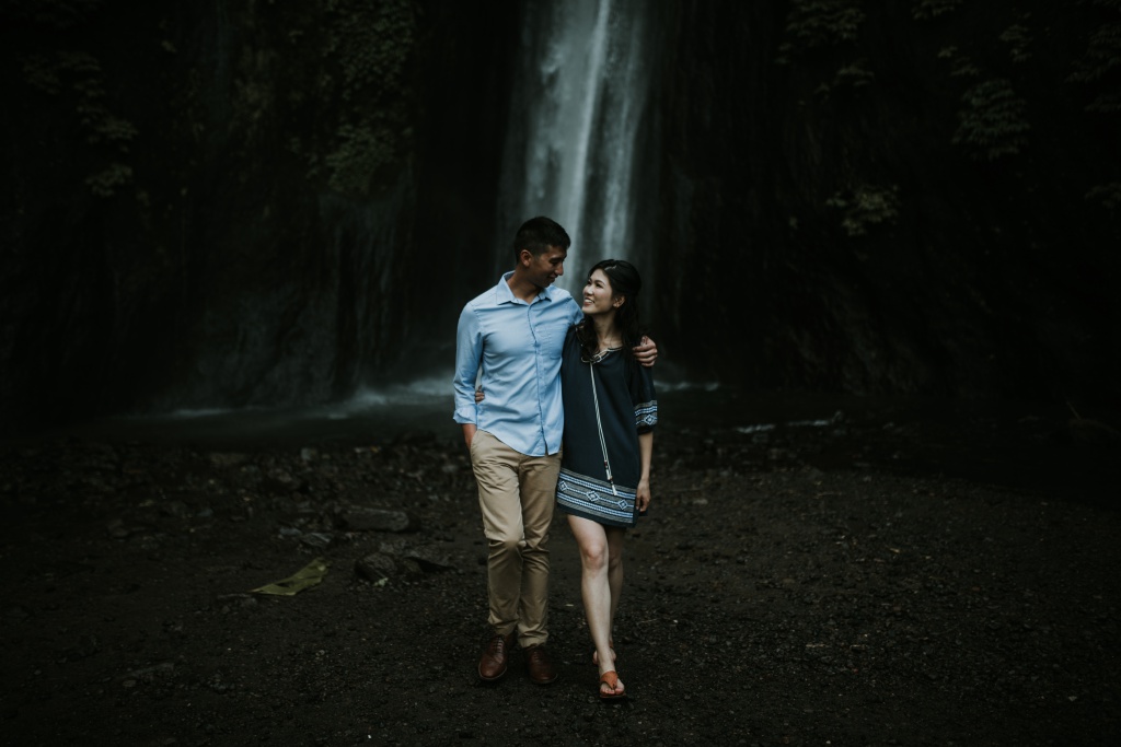Bali Casual Couple Photoshoot At Lake Tamblingan And Munduk Waterfall  by Agus  on OneThreeOneFour 23