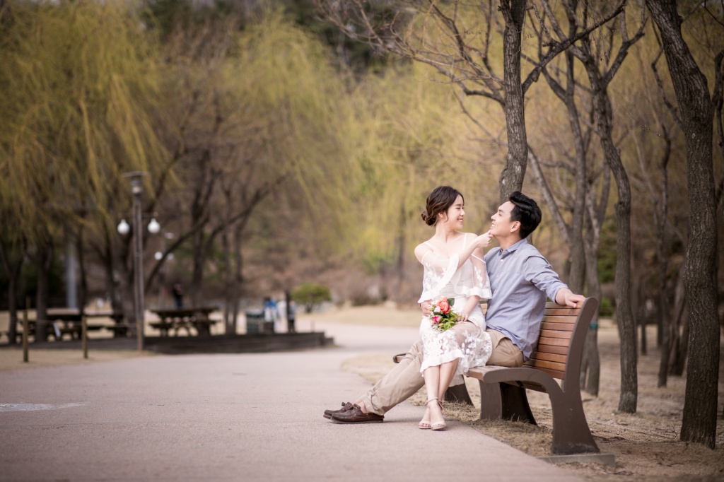 Korea Outdoor Pre-Wedding Photoshoot At Kyunghee University  by Junghoon on OneThreeOneFour 22