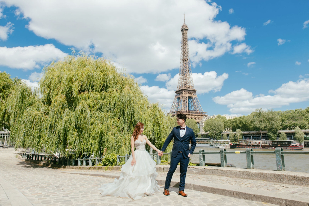 Paris Pre-Wedding Photoshoot with Avenue de Camoens, Port Debily, Bir Hakeim, Tuileries Garden, Louvre Pyramid, Palais Royal, and a Parisian Cafe. by Arnel on OneThreeOneFour 0