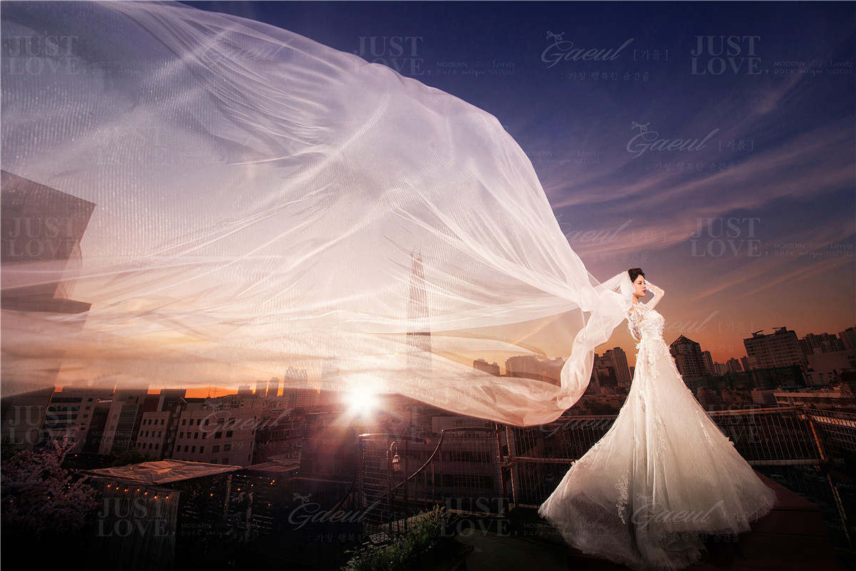 Korean Studio Pre-Wedding Photography: Night Romance by Gaeul Studio on OneThreeOneFour 4