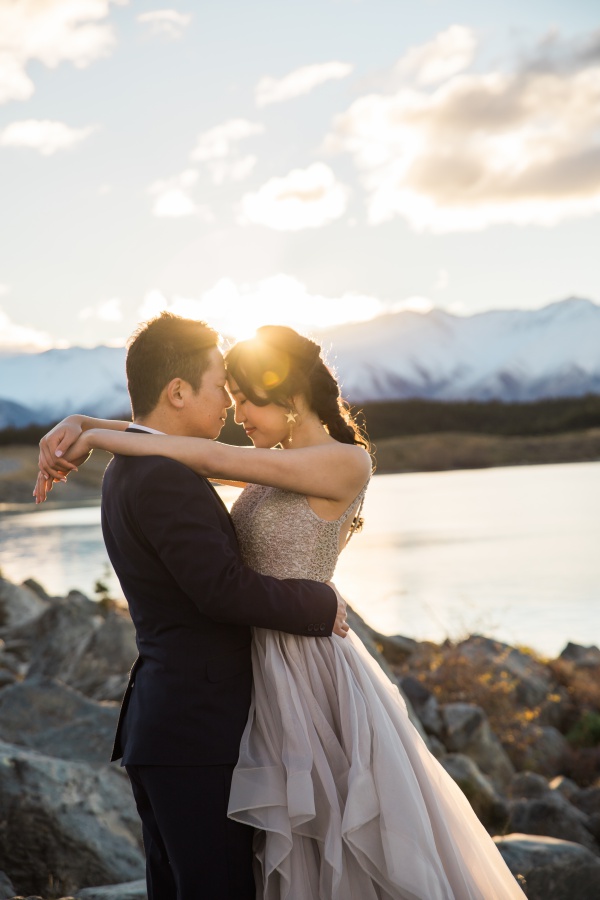 New Zealand Lake Tekapo, Lake Pukaki and Arrowtown Pre-Wedding Photoshoot by Fei on OneThreeOneFour 19