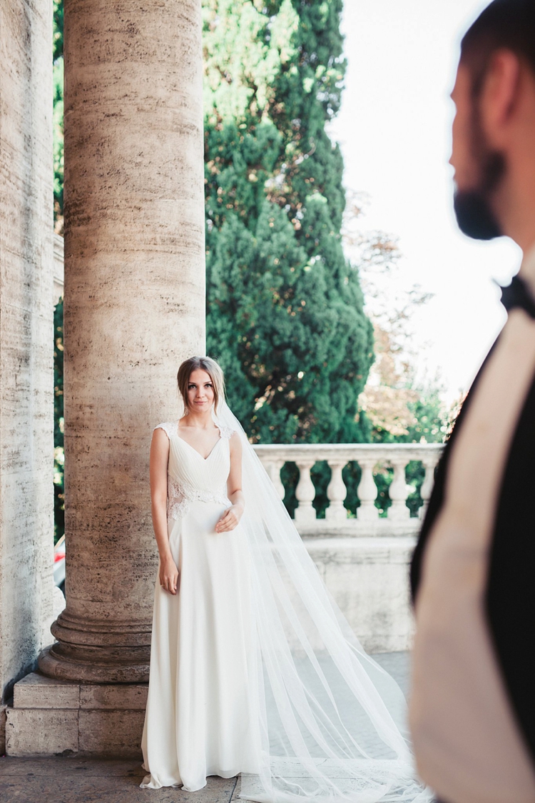 Rome Wedding Photoshoot - Pantheon by Olga  on OneThreeOneFour 12