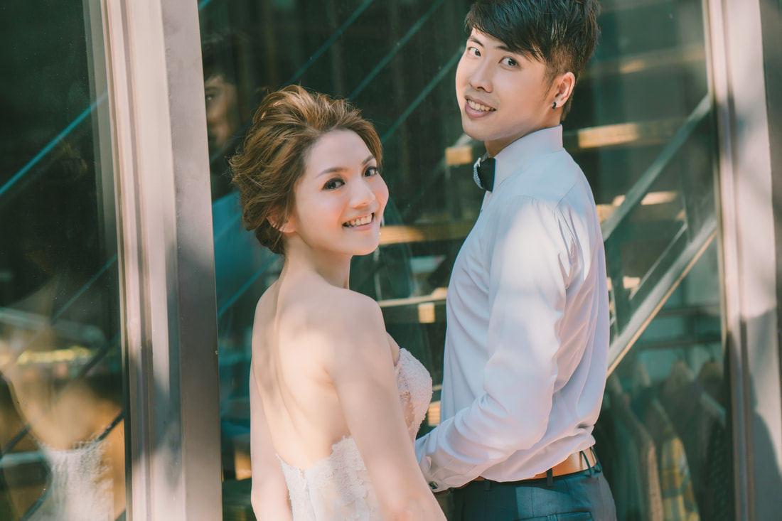Taiwan Pre-Wedding Photoshoot At The Beach And Shopping Street  by Star  on OneThreeOneFour 0