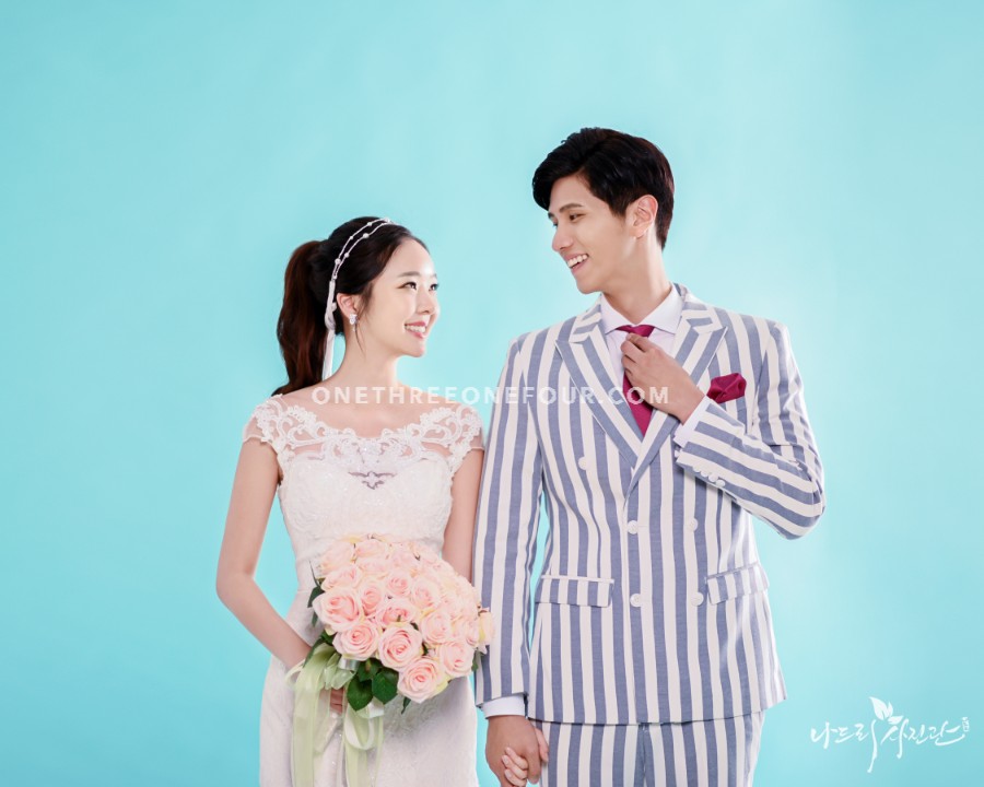 Korean Studio Pre-Wedding Photography: Studio by Nadri Studio on OneThreeOneFour 31