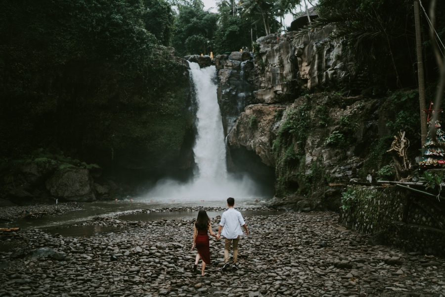 Bali Proposal At Tegallalang Rice Terrace and Tegenungan Waterfall by Cahya on OneThreeOneFour 12