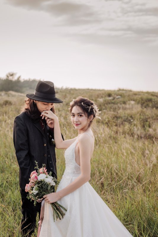 Bohemian Theme Taiwan Pre-Wedding Photoshoot by Lee on OneThreeOneFour 10