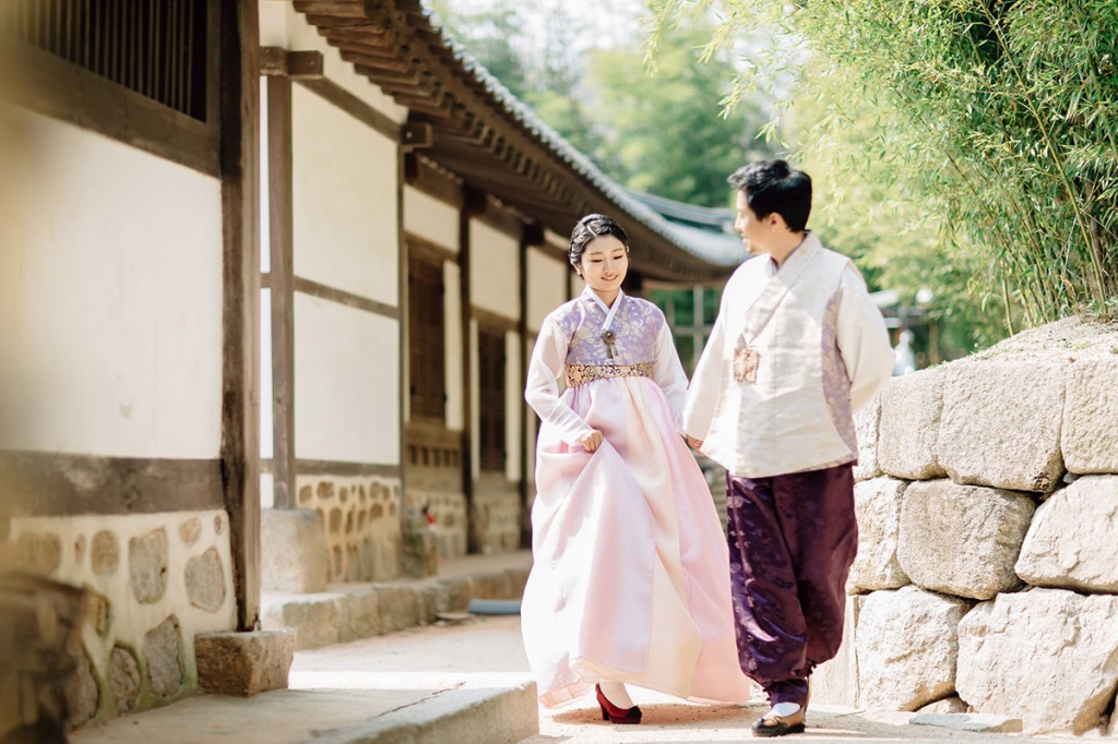 Korea Hanbok Pre-Wedding Photoshoot At Dream Forest by Jungyeol on OneThreeOneFour 0