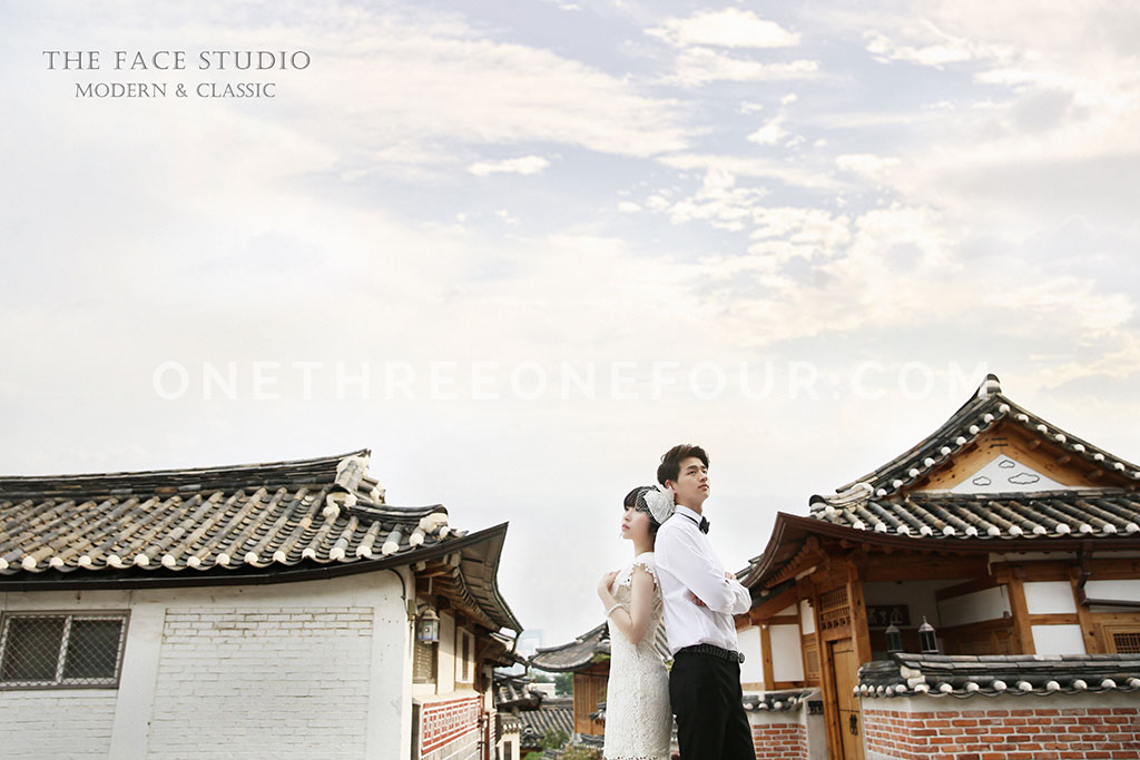 Korean Studio Pre-Wedding Photography: Han River, Insadong, Bukchon Hanok Village (Outdoor) by The Face Studio on OneThreeOneFour 10