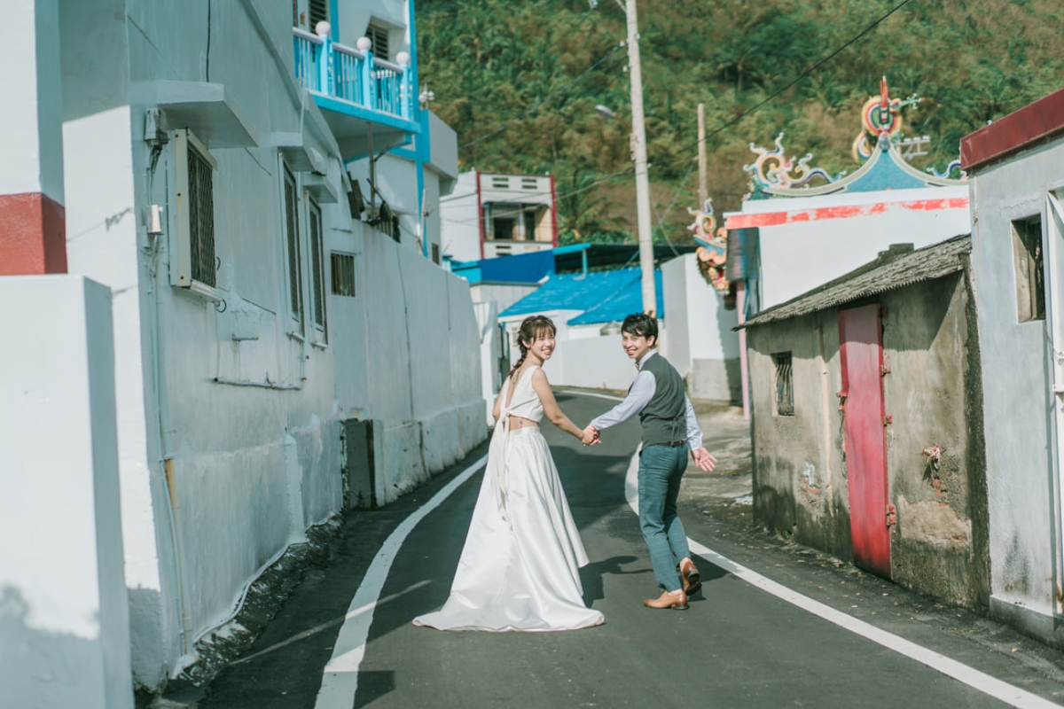 Taiwan Pre-Wedding Photoshoot Quaint Neighborhood Lush Green Hills Beach Romantic Getaway by  on OneThreeOneFour 0