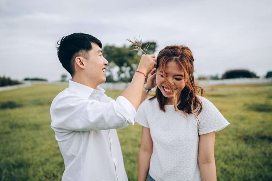 B&LY: Fort Canning, beach and Marina Bay Sands pre-wedding by Michael on OneThreeOneFour 20