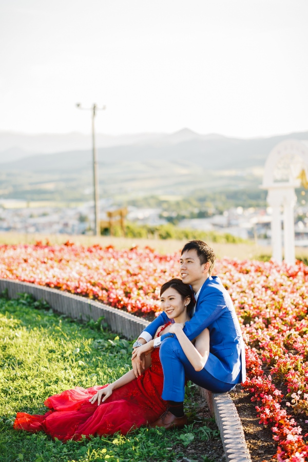 Hokkaido Lavender Pre-Wedding Photography at Roller Coaster Road and Lavender Park by Kouta on OneThreeOneFour 16