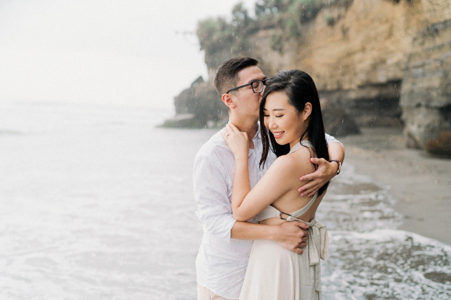 D&T: Pre-wedding in Bali at Nyanyi Beach and Rice Fields by Rhick on OneThreeOneFour 8