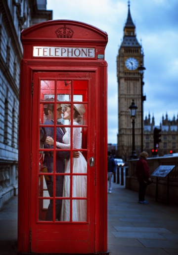 London Pre-Wedding Photoshoot At Big Ben And Westminster Abbey 