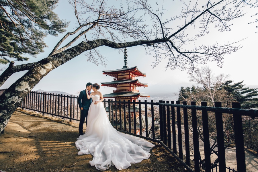 Japan Tokyo Pre-Wedding Photoshoot At Traditional Japanese Village And Mount Fuji  by Lenham  on OneThreeOneFour 10