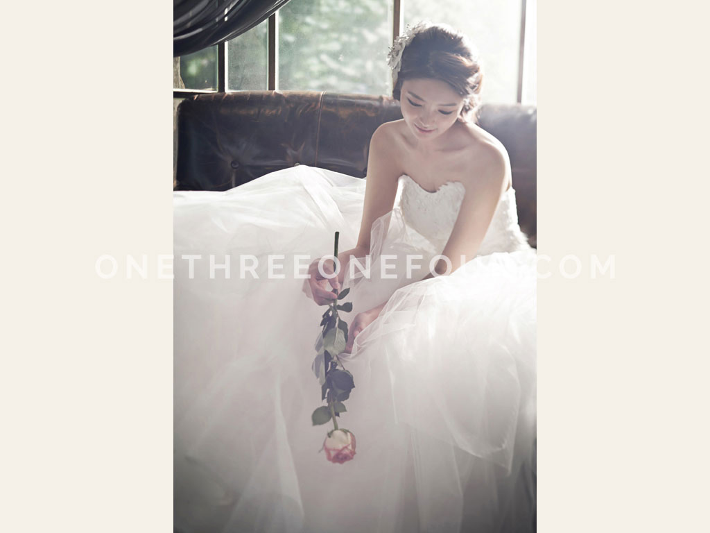 Renoir | Korean Pre-wedding Photography by Pium Studio on OneThreeOneFour 30