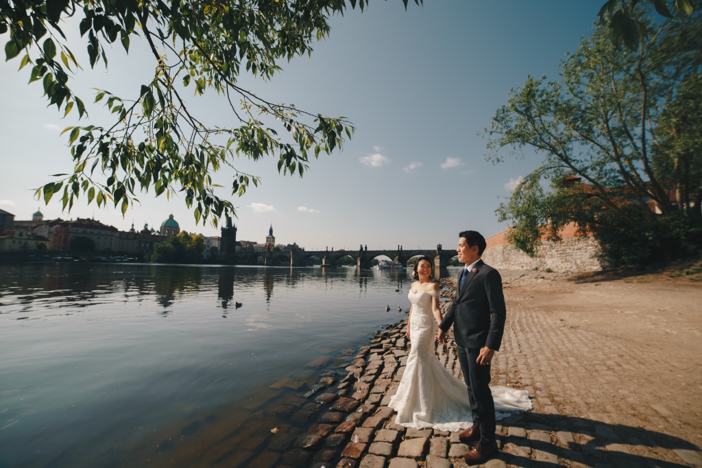 Prague Pre-Wedding Photoshoot At Old Town Square, Vrtba Garden And St. Vitus Cathedral  by Nika  on OneThreeOneFour 7