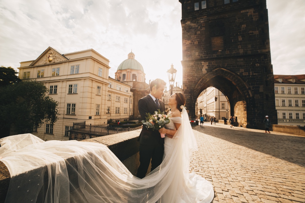 Prague Pre-Wedding Photoshoot At Old Town Square, Vrtba Garden And St. Vitus Cathedral  by Nika  on OneThreeOneFour 3