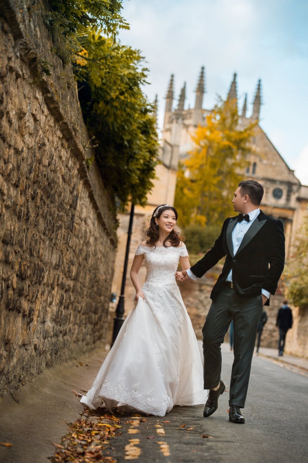 倫敦婚紗拍攝 - 科茨沃爾德 與 牛津大學 by Dom  on OneThreeOneFour 15
