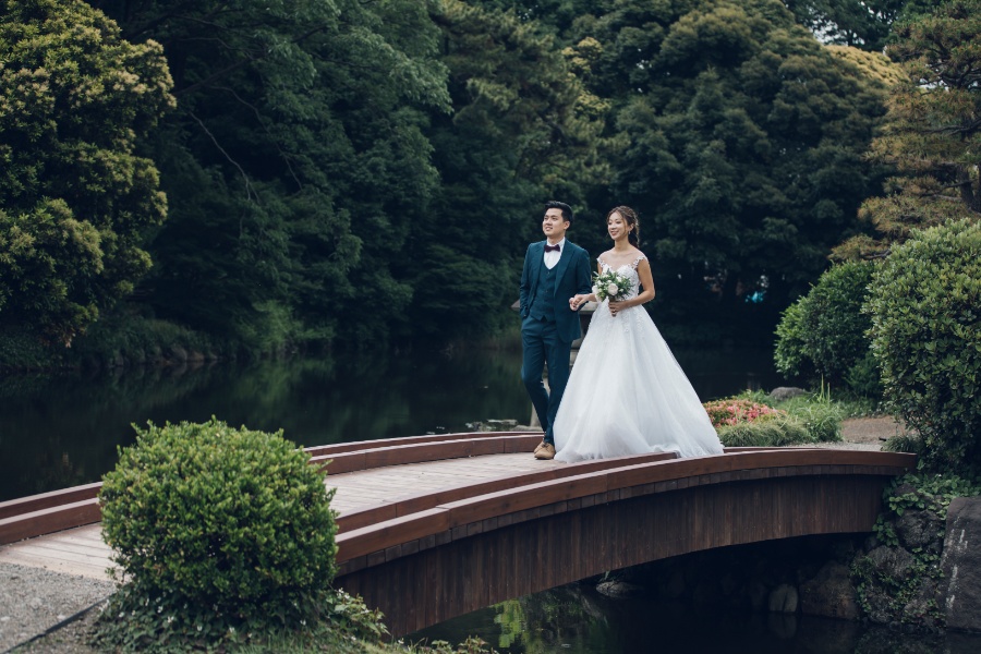 Tokyo Pre-Wedding Photoshoot at Nezu Shrine and Asakusa by Lenham on OneThreeOneFour 6