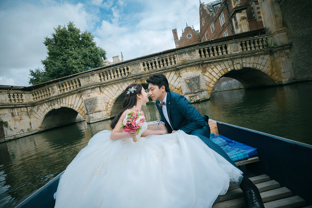 UK Cambridge Retro Themed Pre-wedding Photoshoot by Dom on OneThreeOneFour 10